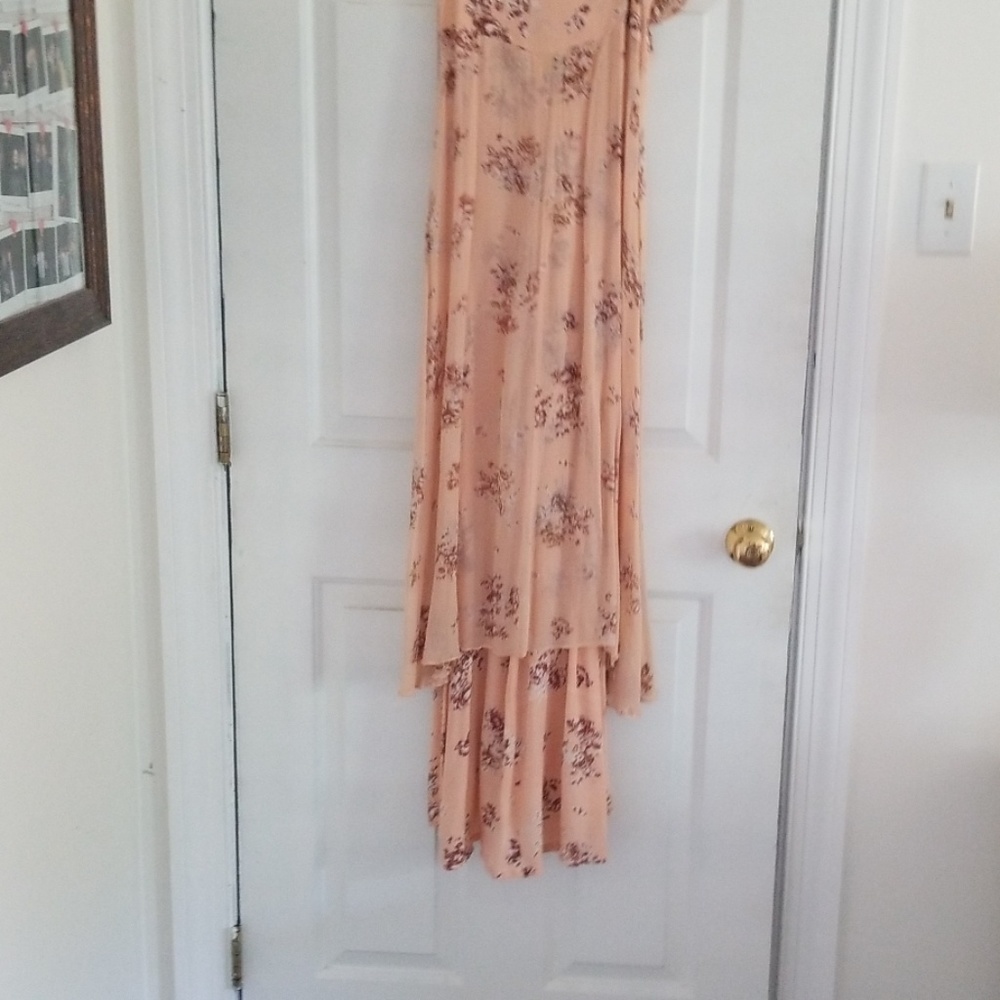 Dress - Picture 4 of 4